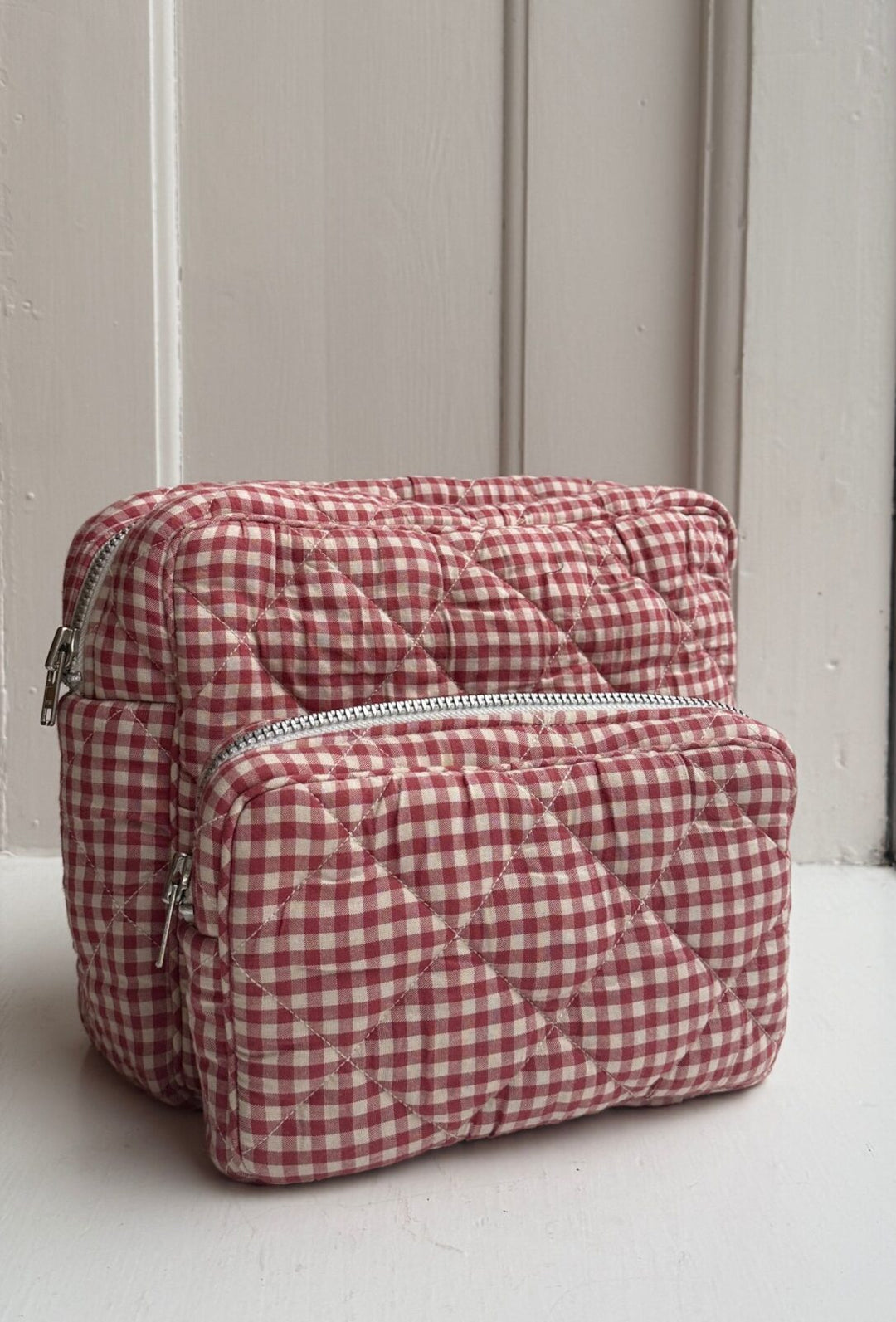 Boii - Simba Large Toilet Bag - Red Check