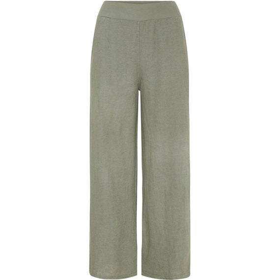 Marta - Anette Bukser - Military