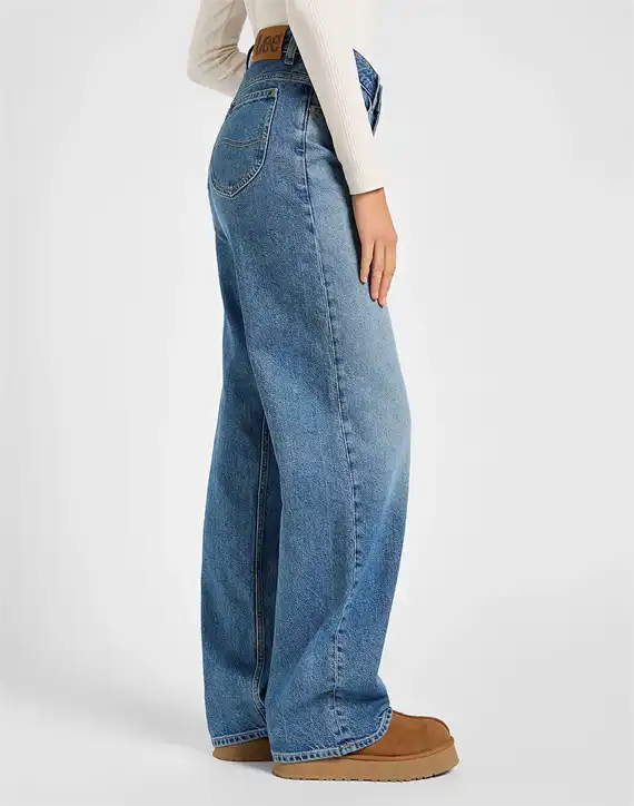 Lee - Rider Loose Straight Jeans - Modern Mid