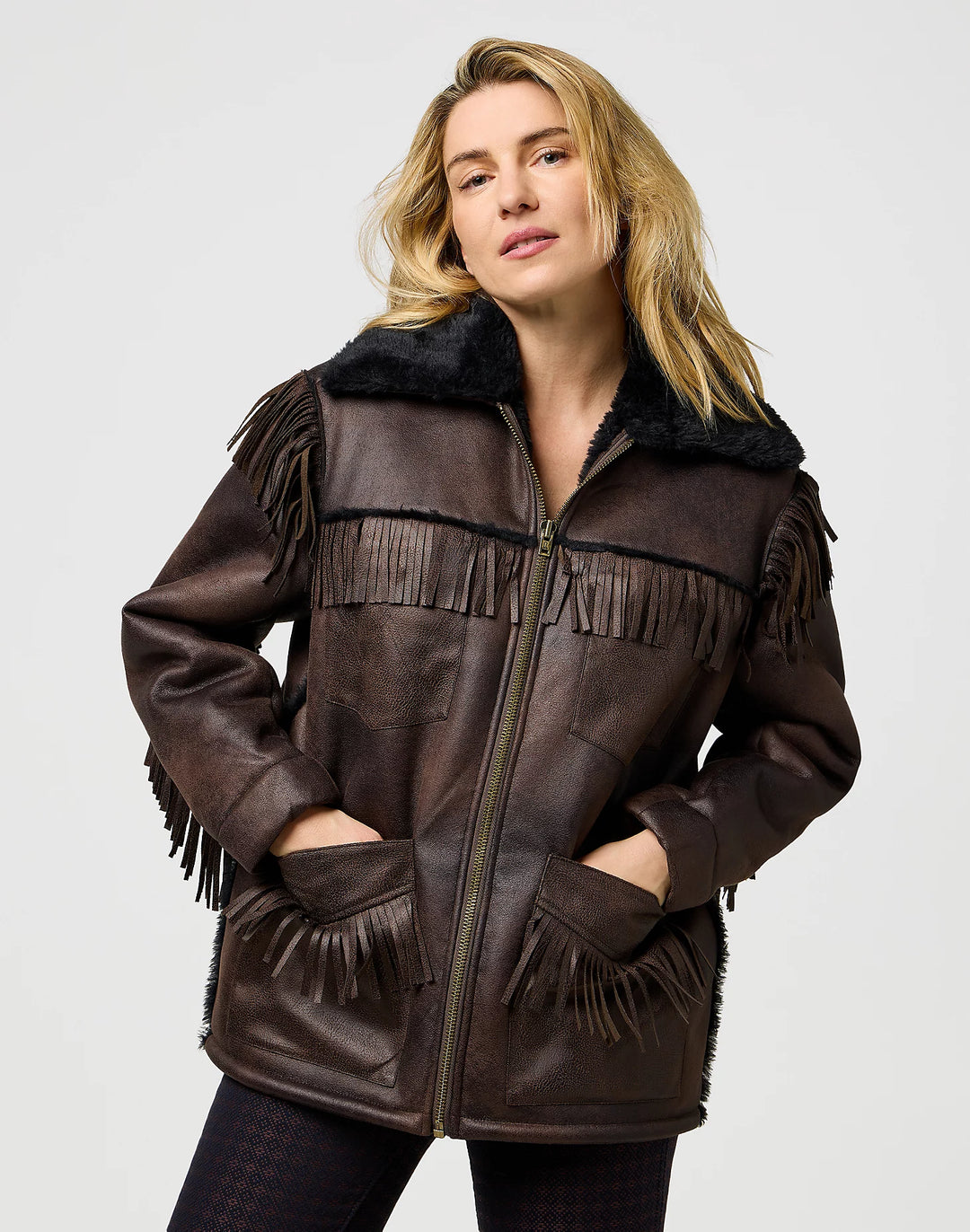 Wrangler - Relaxed Fringe Wrange Jakke - Brown Leather