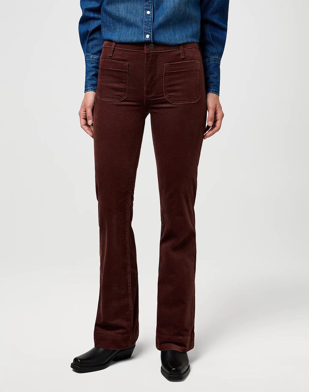 Wrangler - Flare Jeans - Mahogany