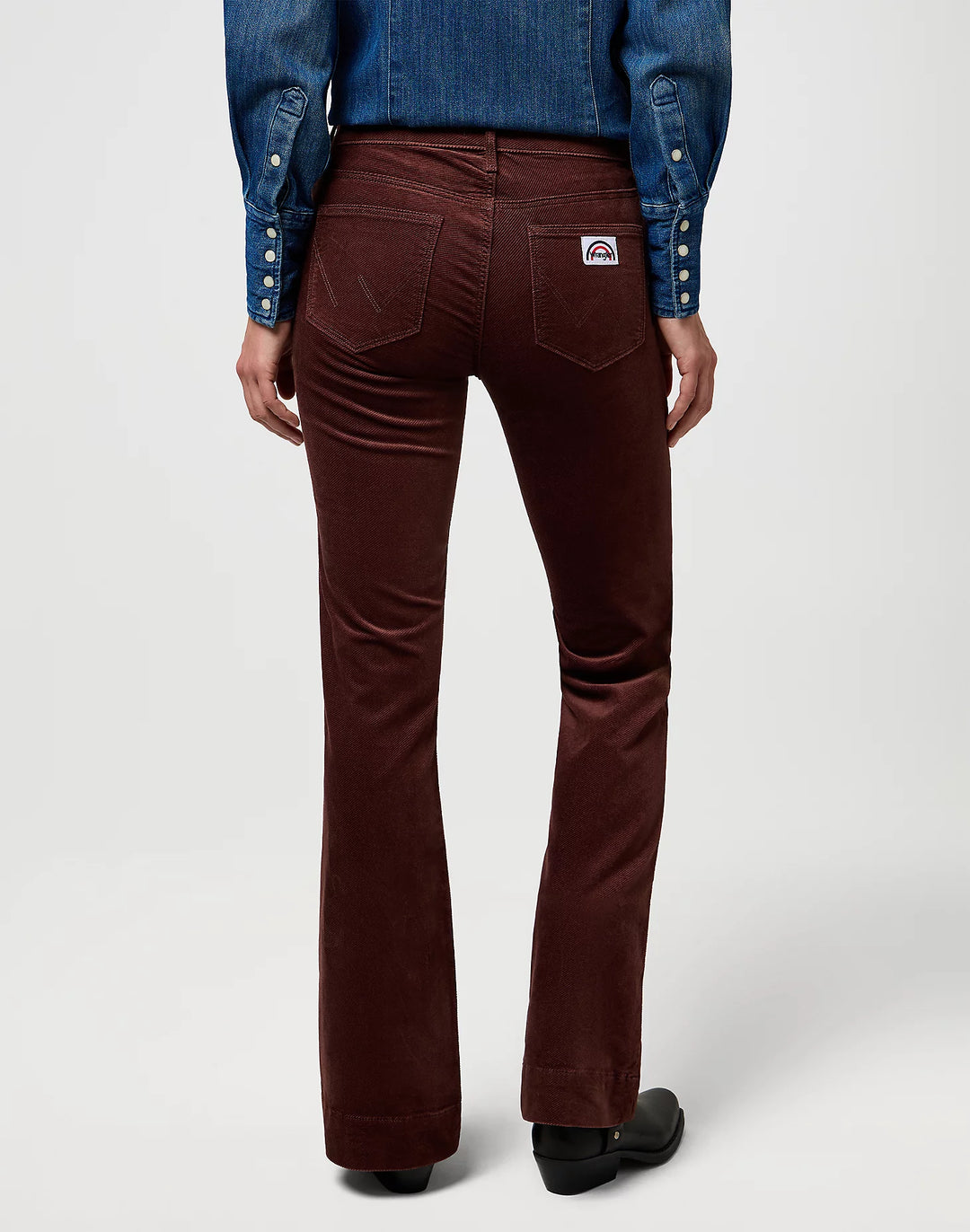 Wrangler - Flare Jeans - Mahogany