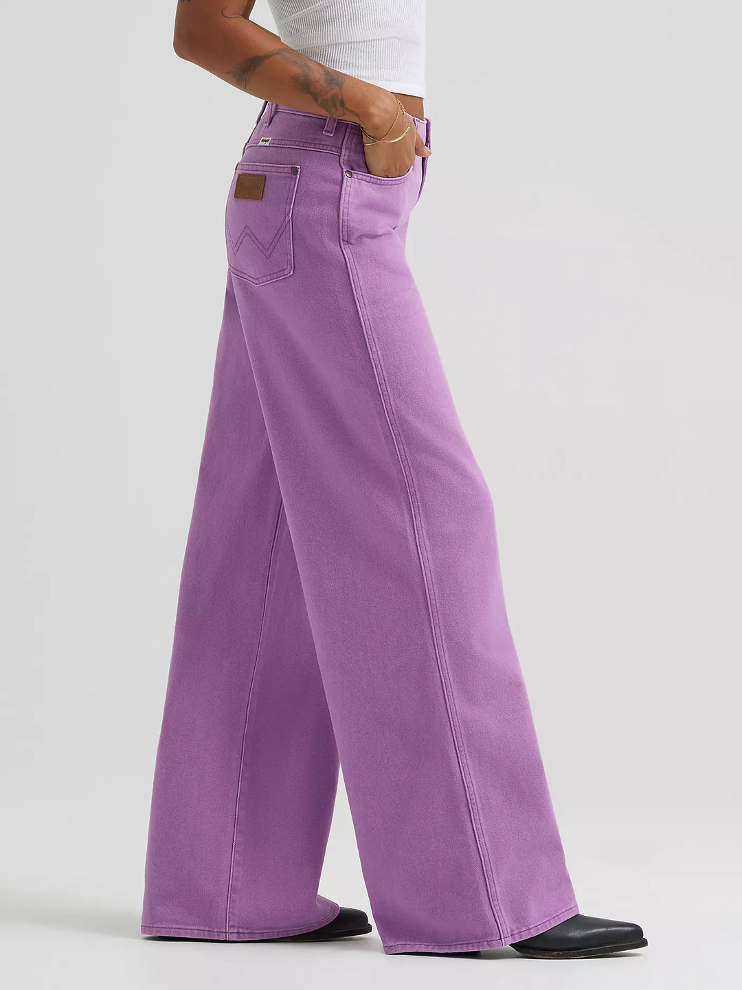 Wrangler - World Wide - Bellflower