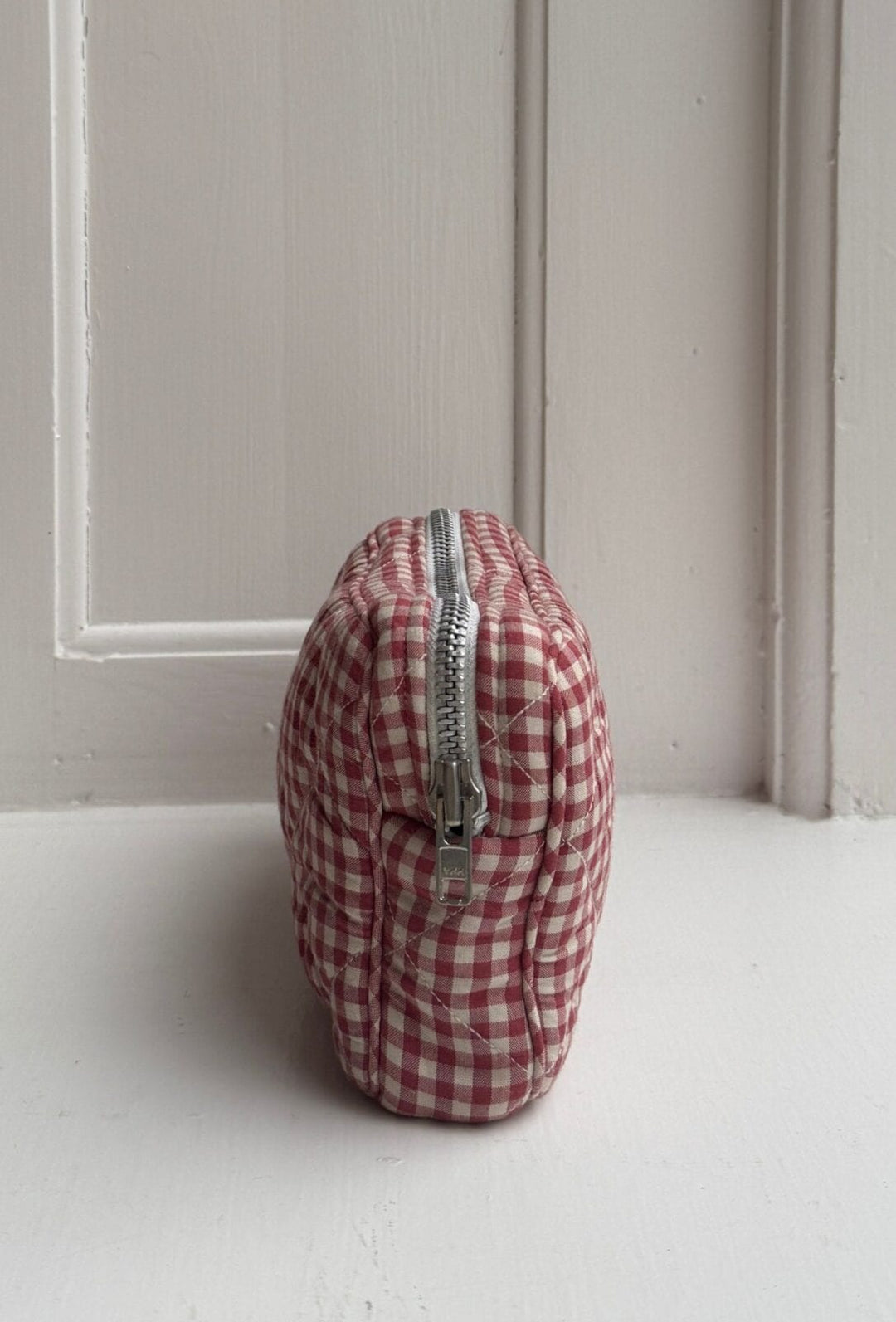 Boii - Simba Small Toilet Bag - Red Check