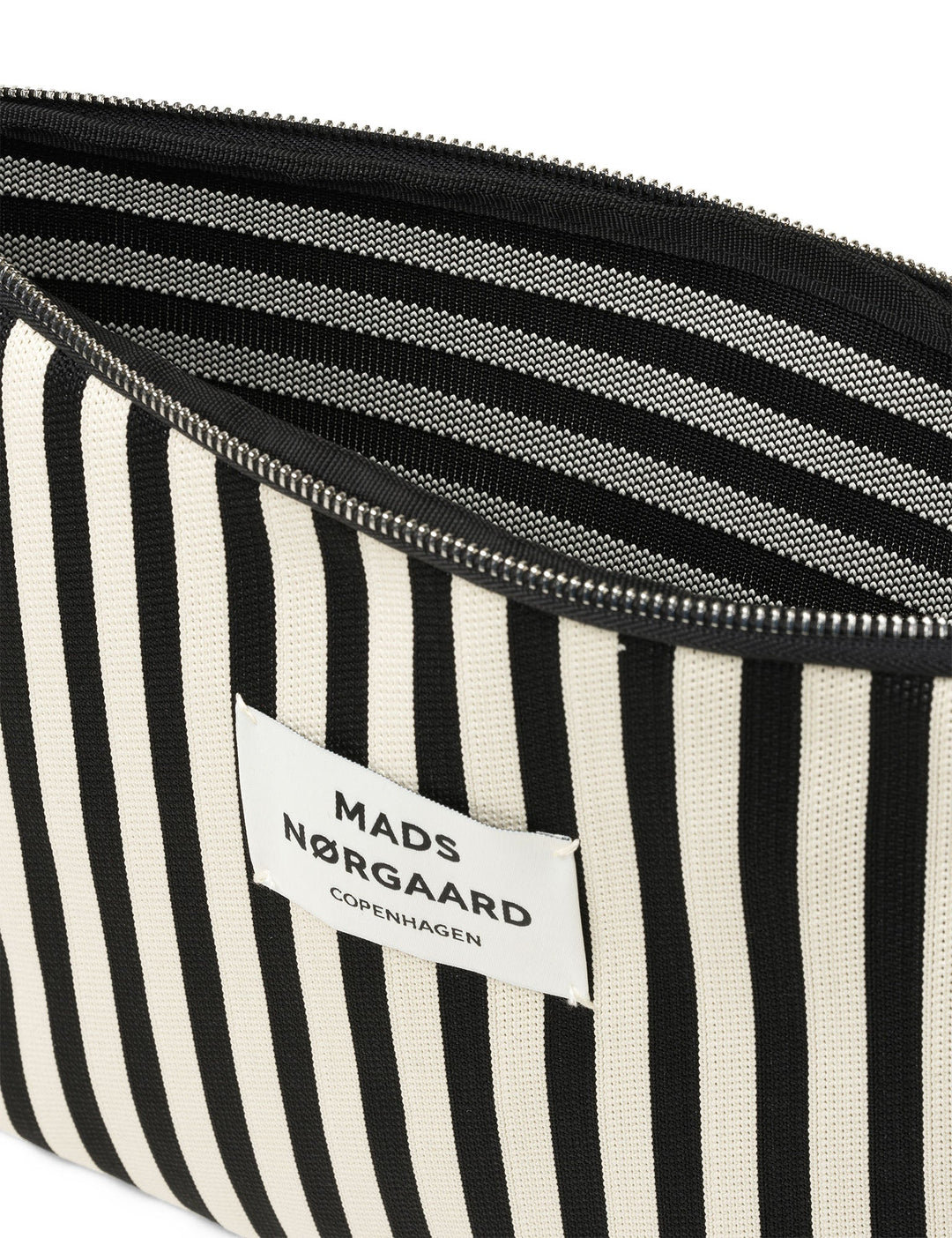 Mads Nørgaard - Knit Stripe Computer Sleeve Small - Black/White