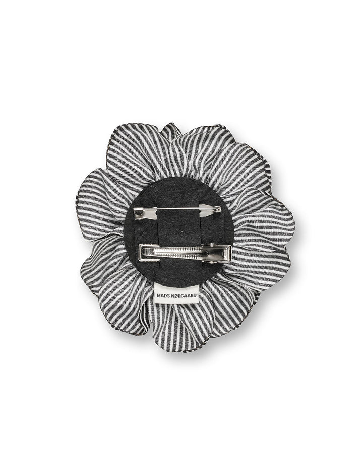 Mads Nørgaard - Rose Brooch