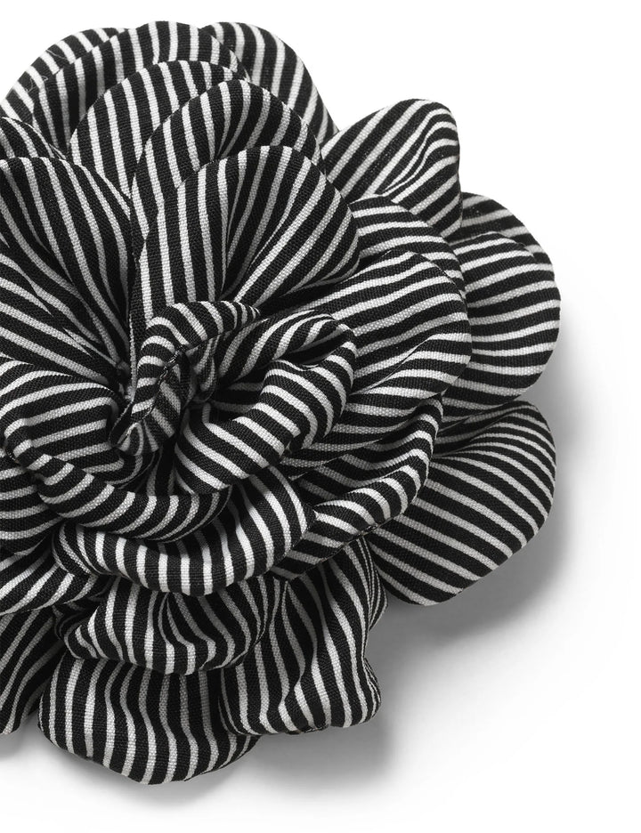 Mads Nørgaard - Rose Brooch