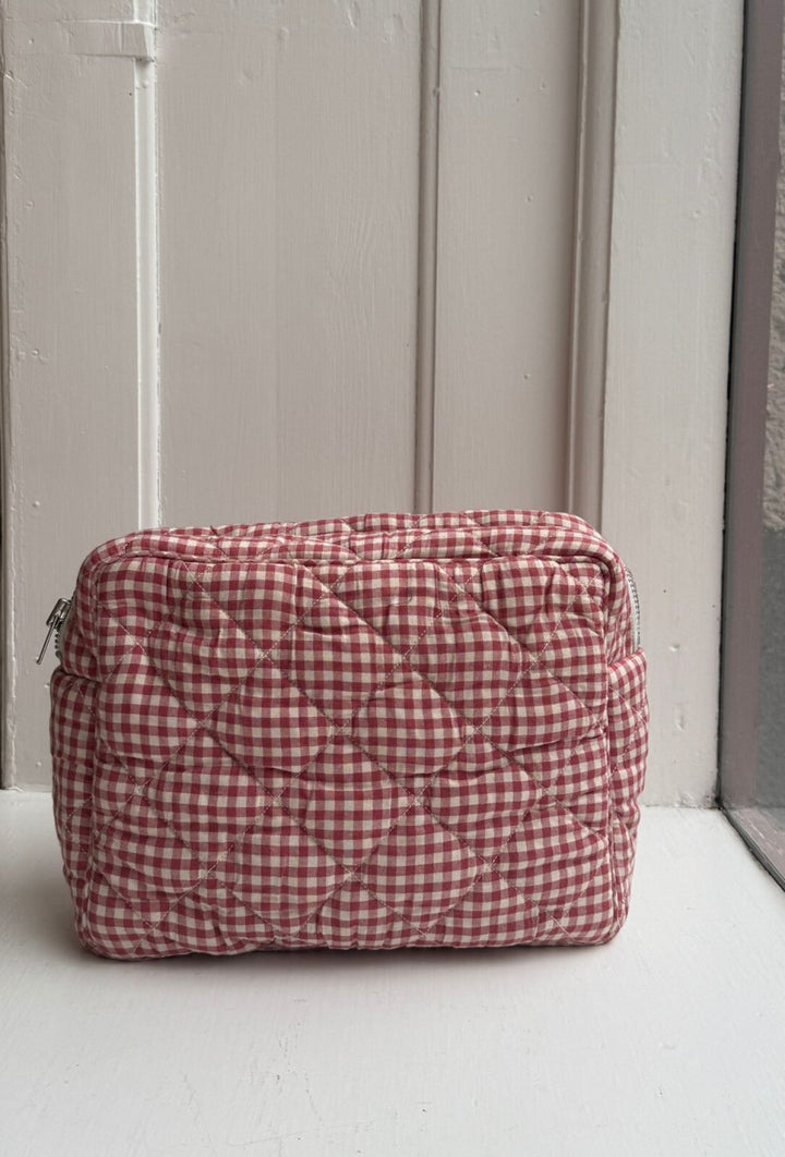 Boii - Simba Large Toilet Bag - Red Check