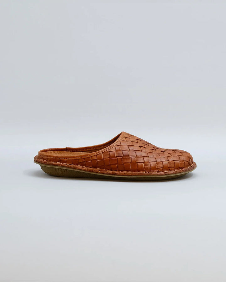 VIBAe - Woven Leather Sandals - Cognac brown