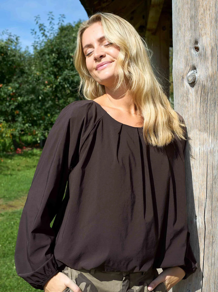 Black Colour - Davina Balloon Bluse - Coffee
