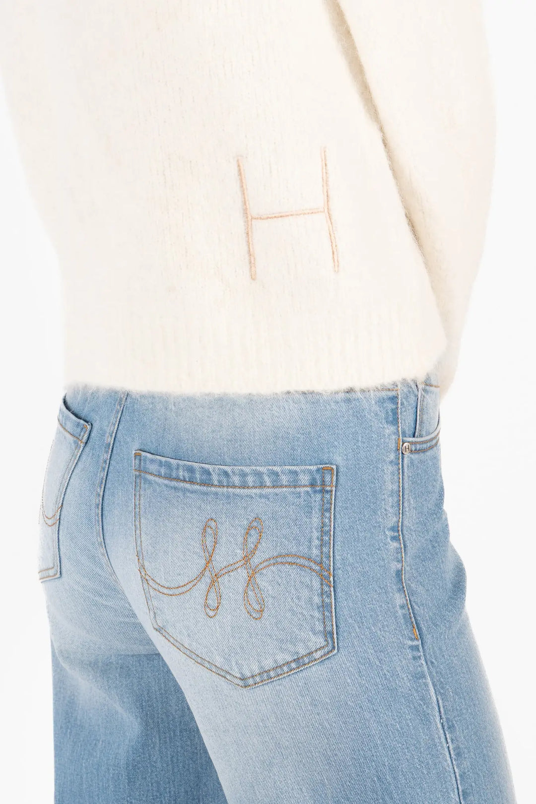 Hést - Pernille Short Cardigan - White Alyssum