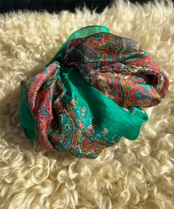 Wauw - Paisley silke tørklæde - Green - One size
