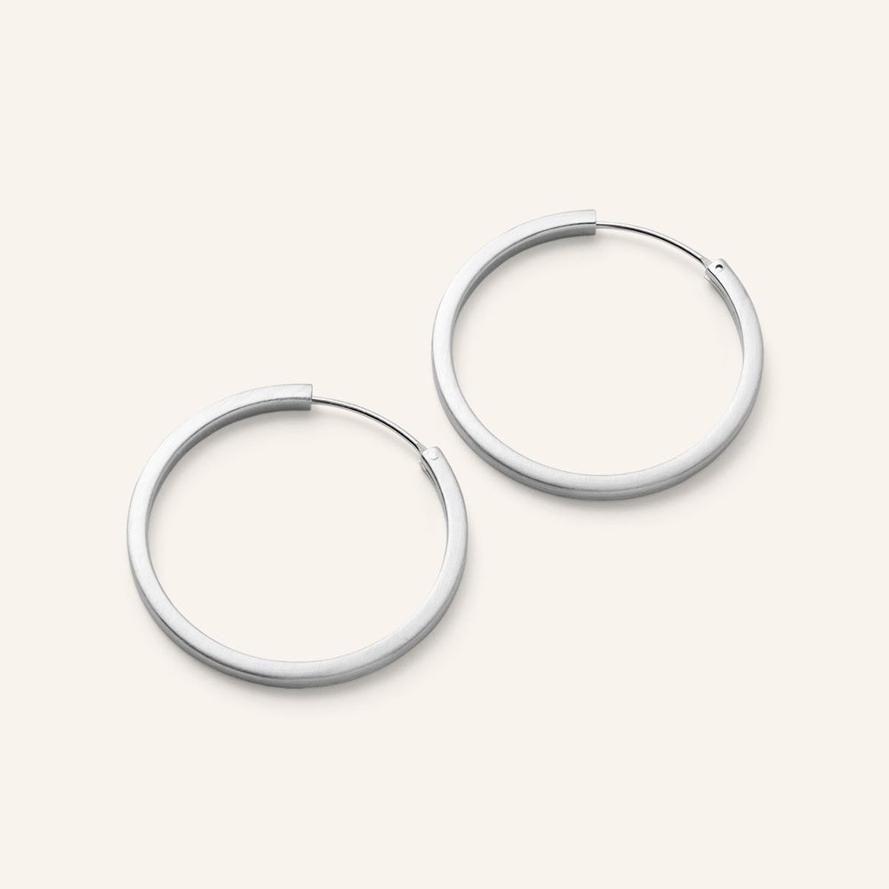 Pernille Cordyon - Small Circle Line Hoops - 40mm - Sølv