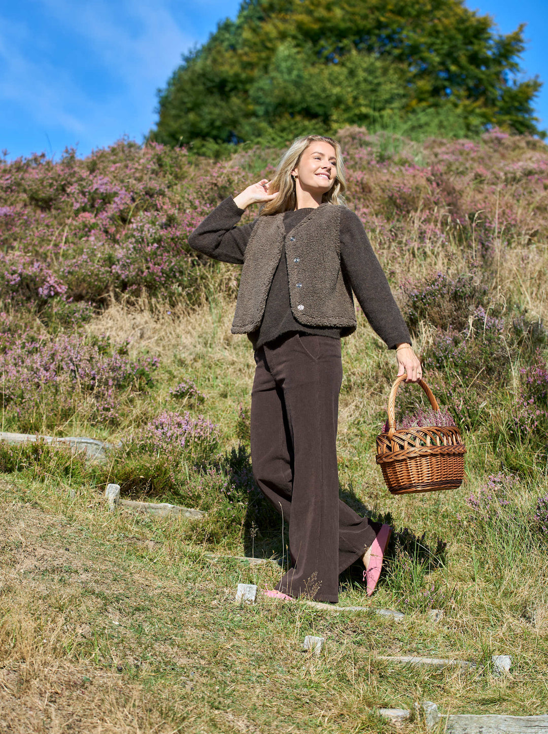 Black Colour - Cora Corduroy Box Trousers - Coffee