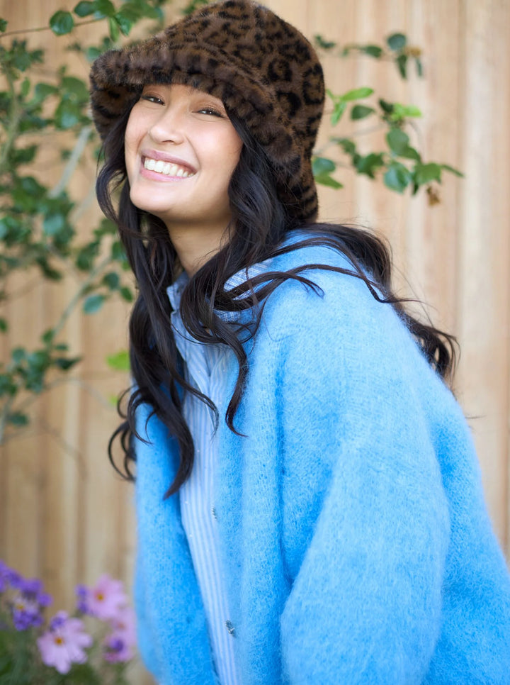 Black Colour - Trixie Soft Bucket Hat - Leo - One-size
