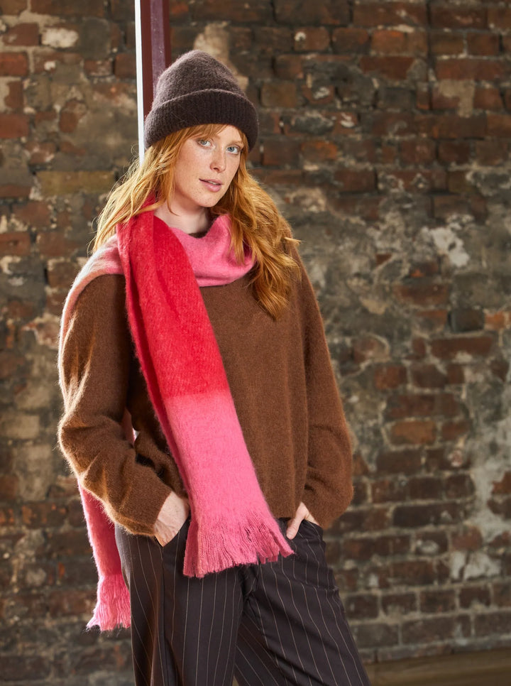 Black Colour - Dell knit - Camel