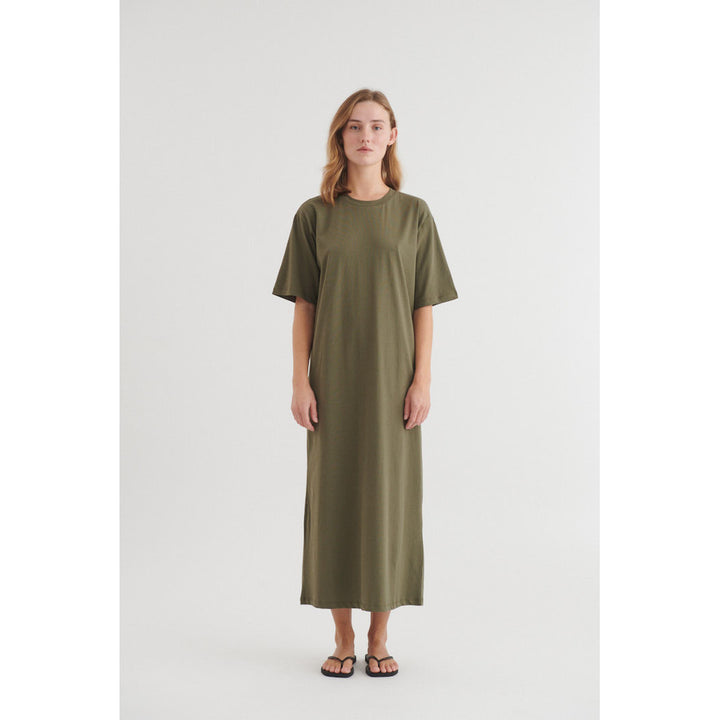Basic Apparel - Raja T-shirt Kjole - Army