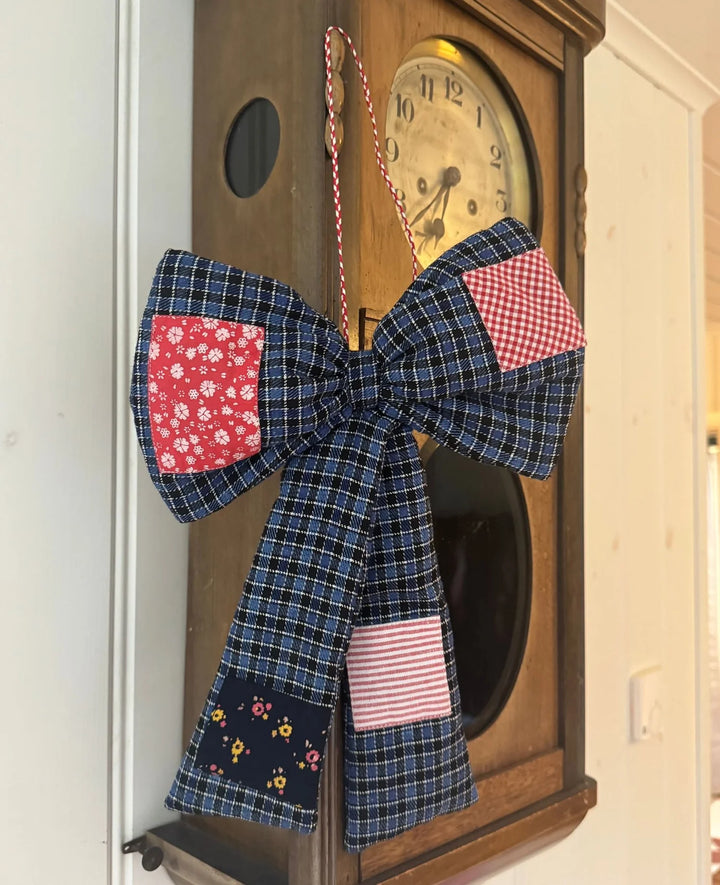 Sissel Edelbo - Large Bow - Blue Checks