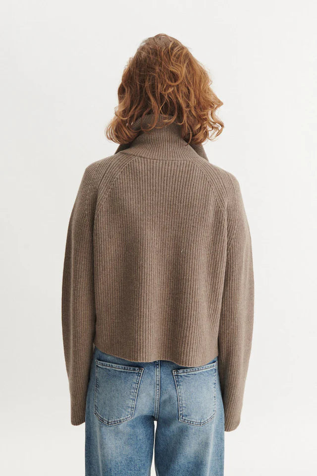 Basic Apparel - Cady Zip Cardigan - Greige