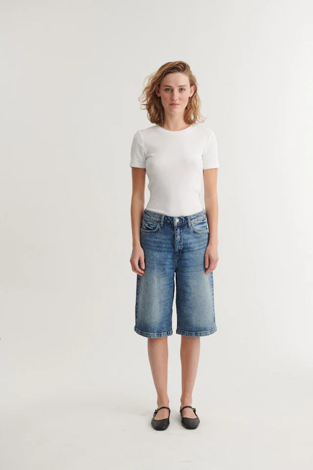 Basic Apparel - Ea Shorts - Stone Washed Denim