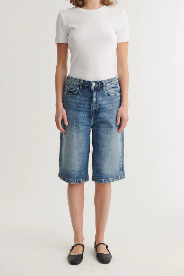 Basic Apparel - Ea Shorts - Stone Washed Denim