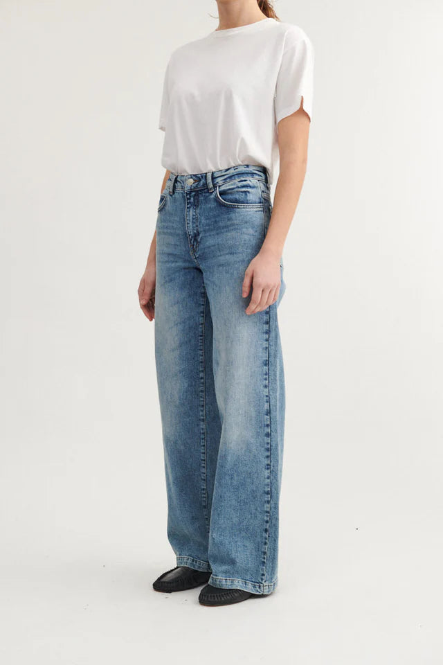 Basic Apparel - Enya Jeans - Stone Washed Denim