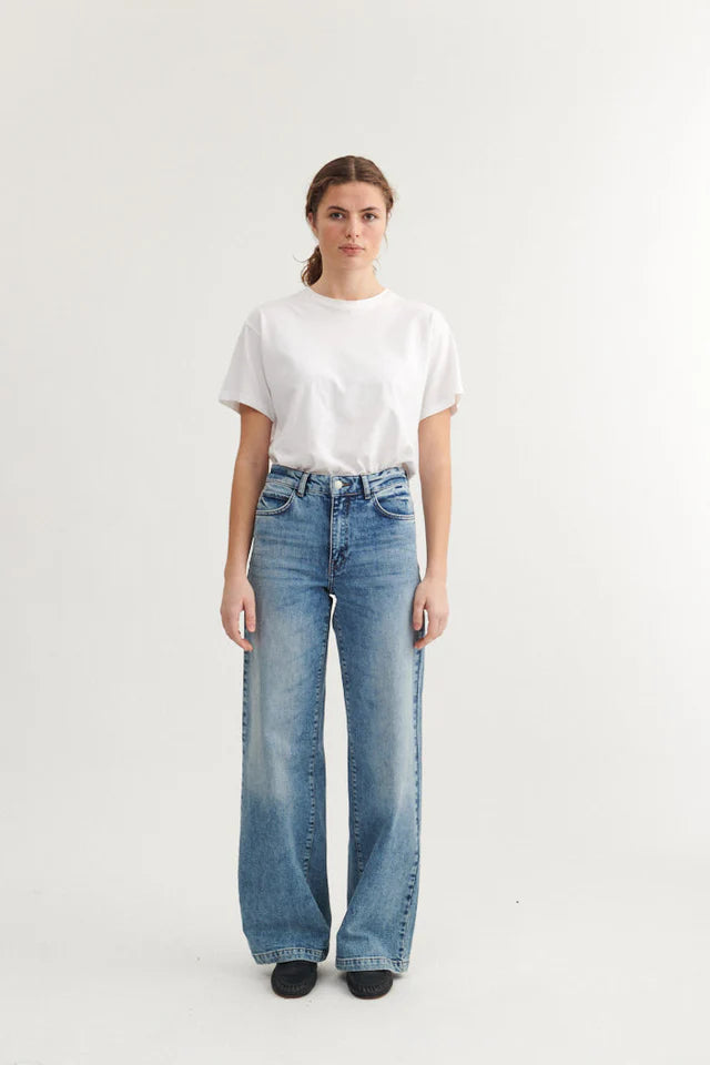 Basic Apparel - Enya Jeans - Stone Washed Denim