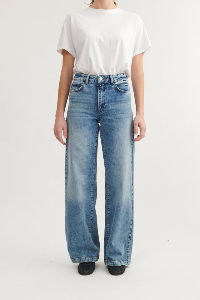 Basic Apparel - Enya Jeans - Stone Washed Denim