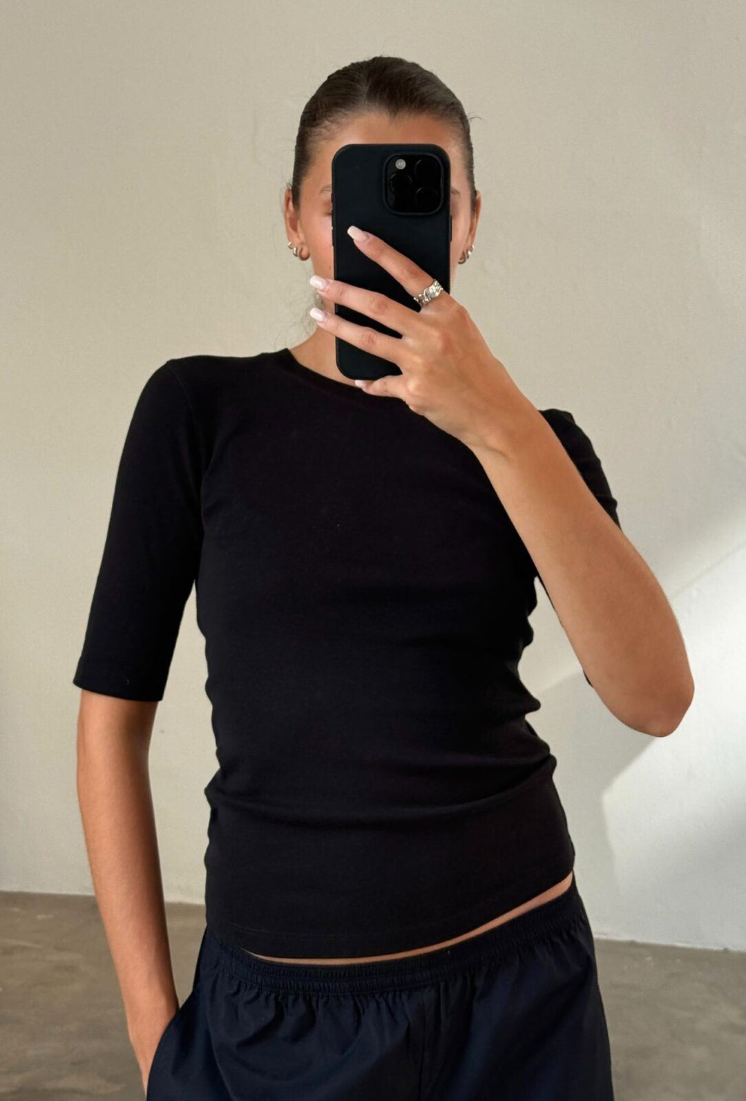 Boii - Femke O-neck Tee - Black