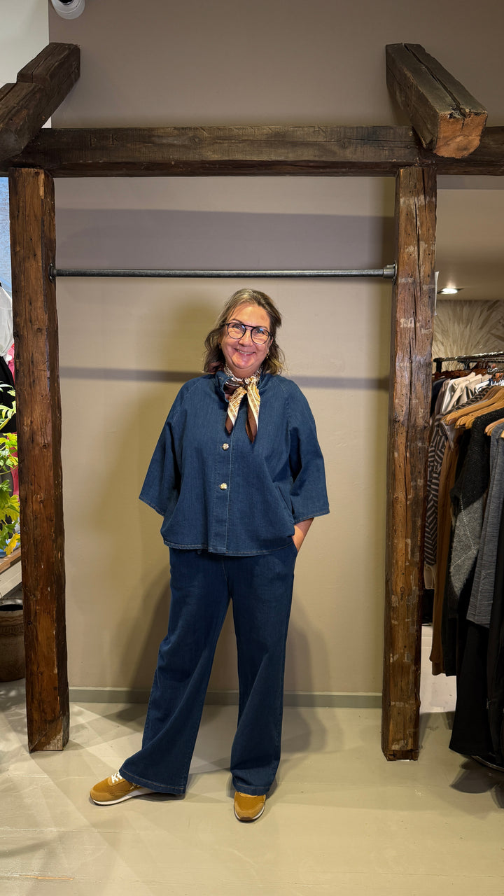 Marta - Arwen Jakke - Medium Blue - Onesize