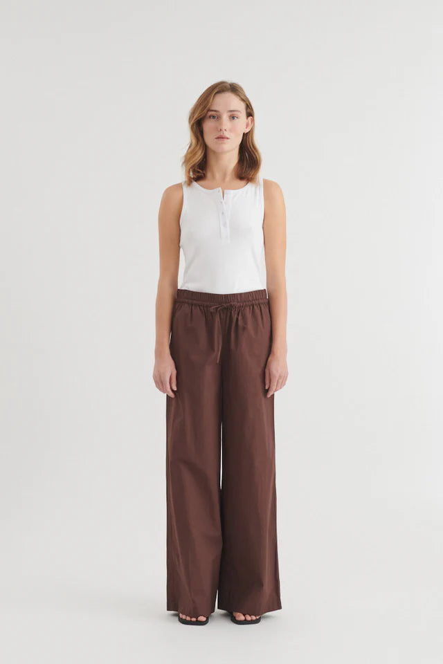 Basic Apparel - Ida Bukser - Chicory Coffee