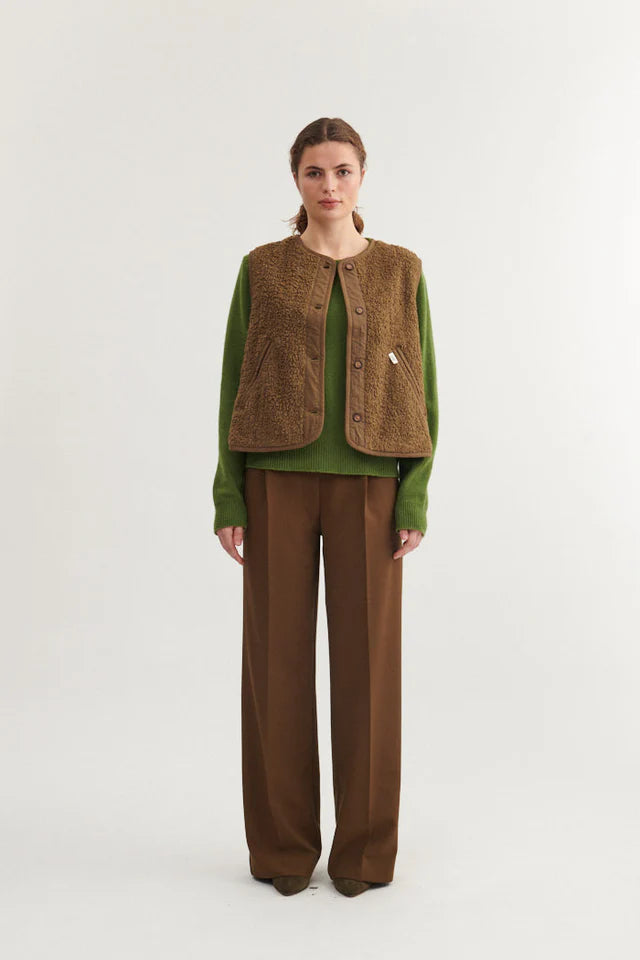 Basic Apparel - Ida Vest - Capers Green