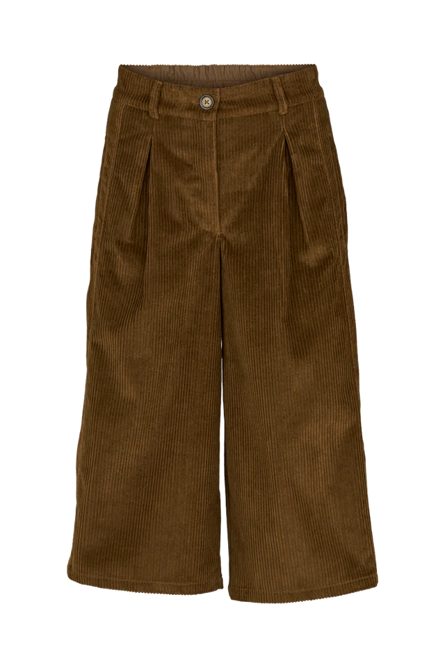 basic apparel - Isa shorts - Desert palm