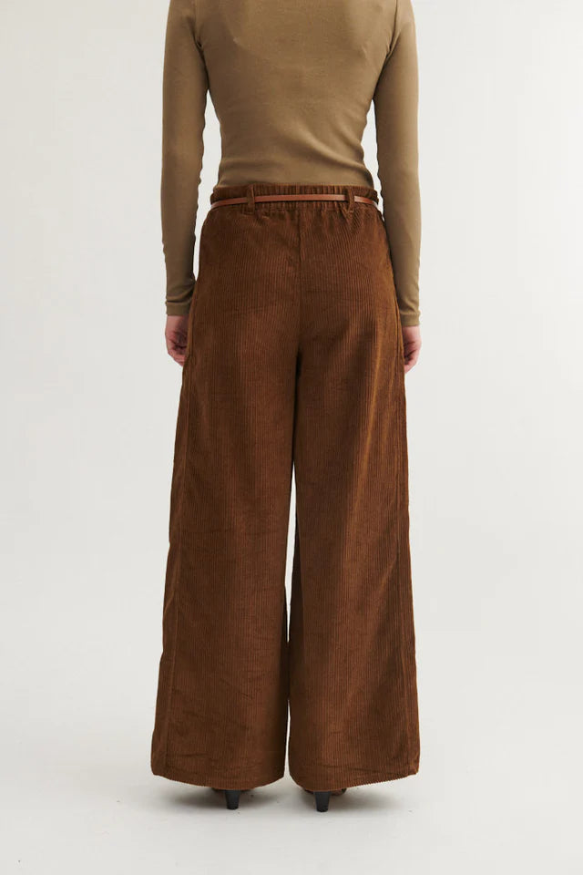 basic apparel - Isa pants - Desert palm