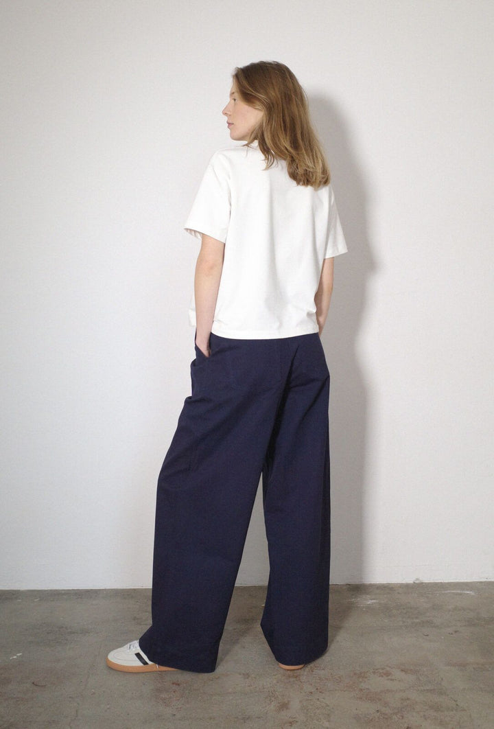 Boii - Julie Bukser - Navy
