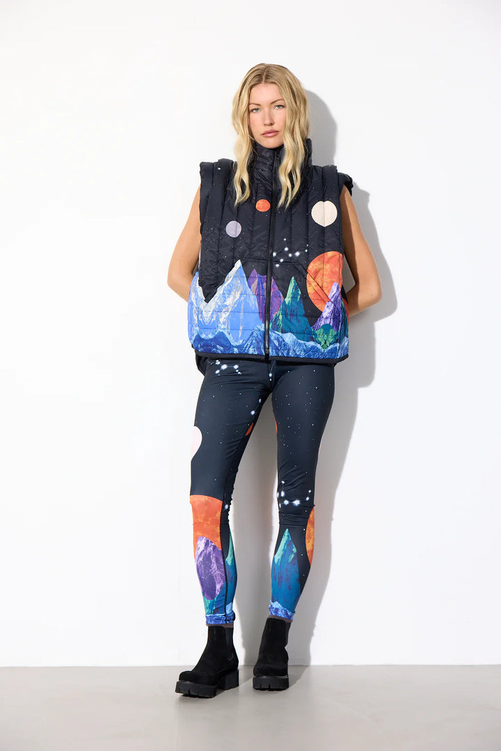 Hunkøn - Justice Short Vest - Outer Space Art Print