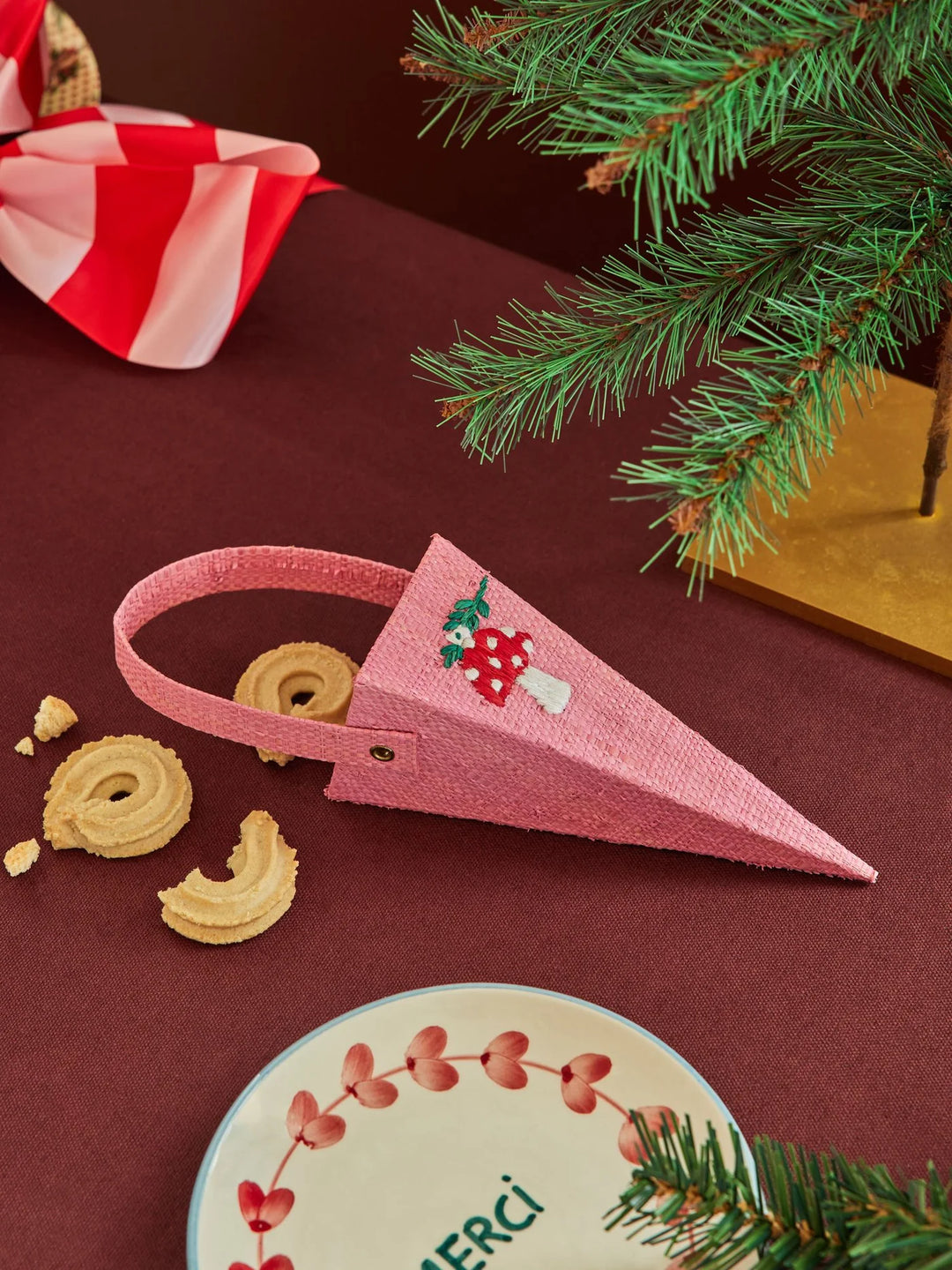 Rice - Small Raffia Cone - Pink - Mushroom Embroidery