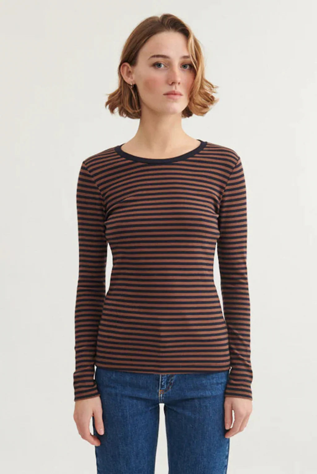 Basic Apparel - Ludmilla LS Tee - Carafe/Black