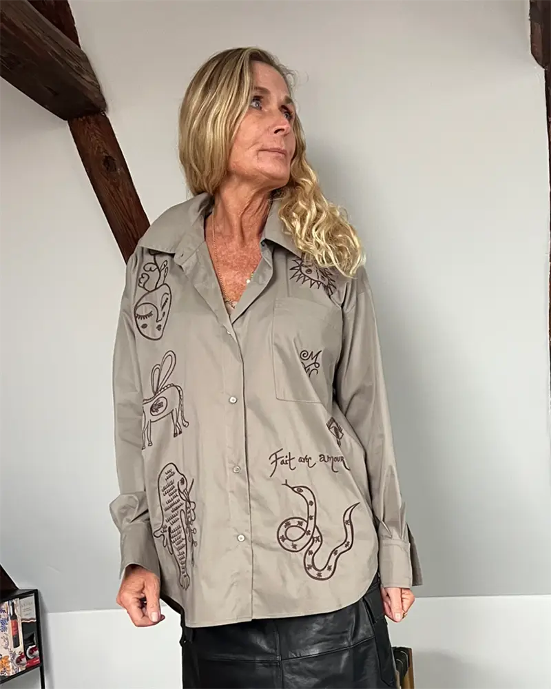Michala Wiesneck - Ego shirt - Clay