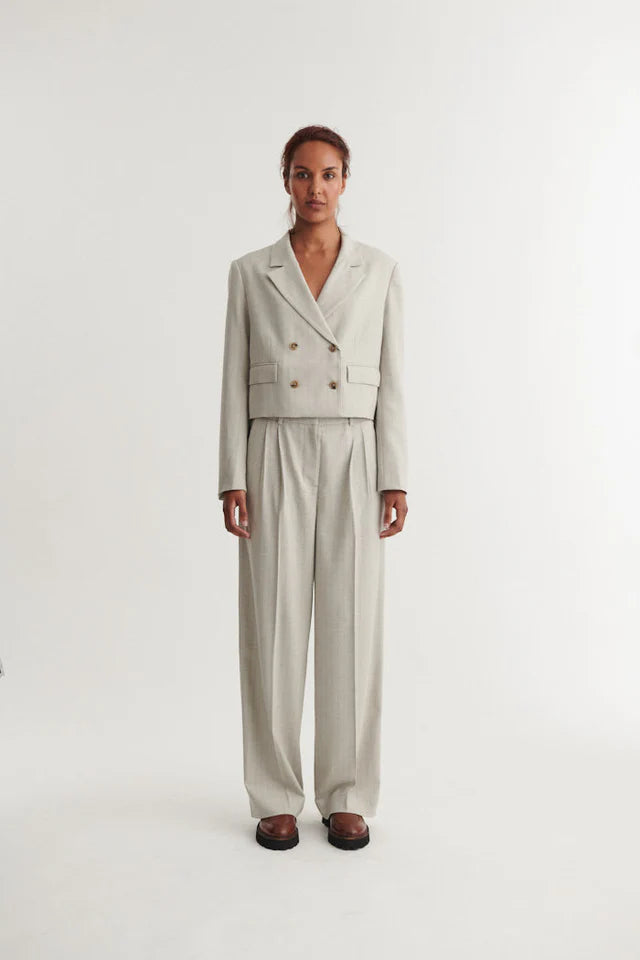 Basic Apparel - Radi Kort Jakke - Chincilla
