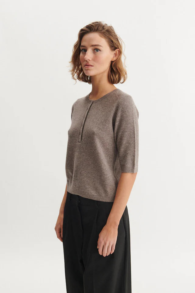 Basic Apparel - Selem Granddad Tee - Portobella