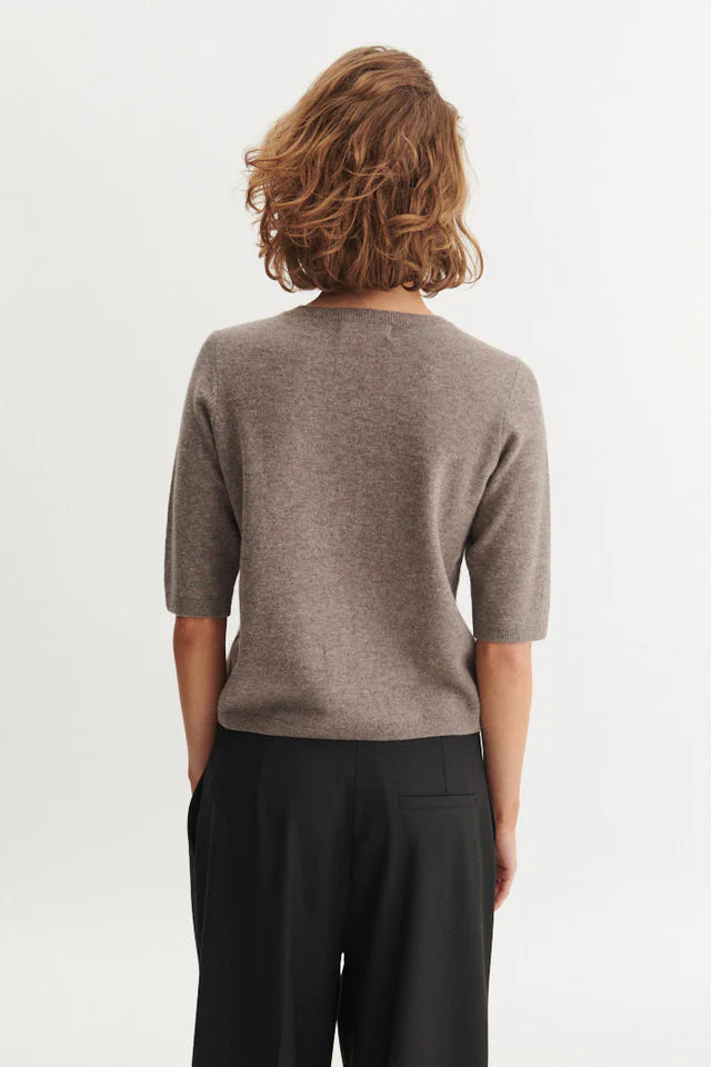 Basic Apparel - Selem Granddad Tee - Portobella