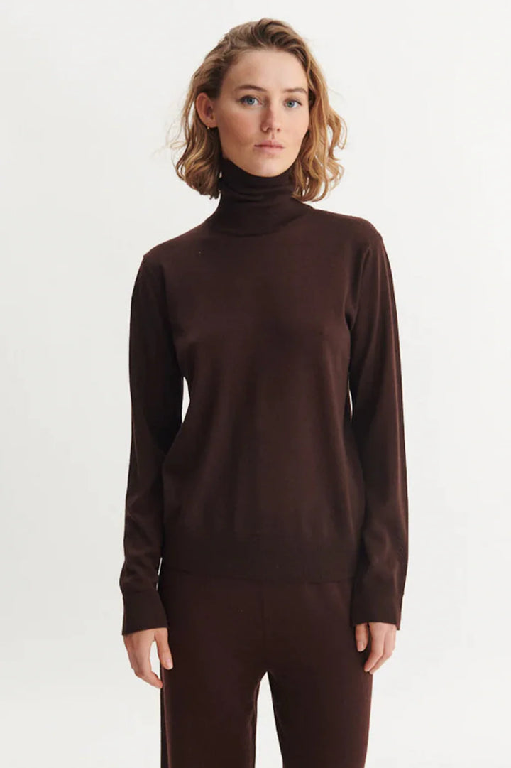 Basic Apparel - Vera Roll Neck - Chocolate Torte