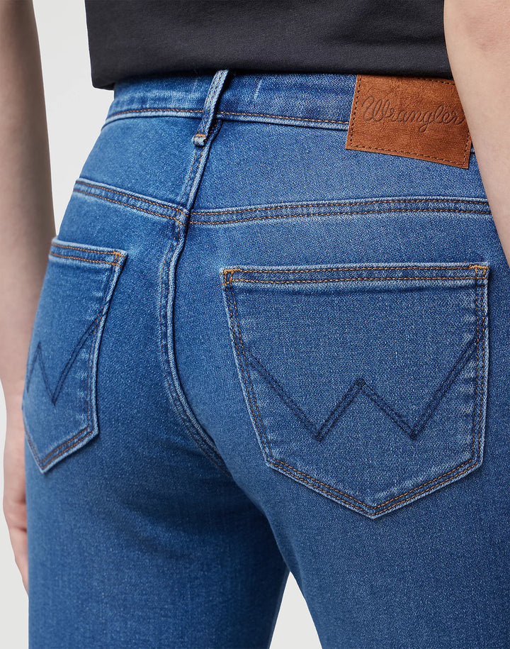 Wrangler - Bootcut Jeans - Camellia
