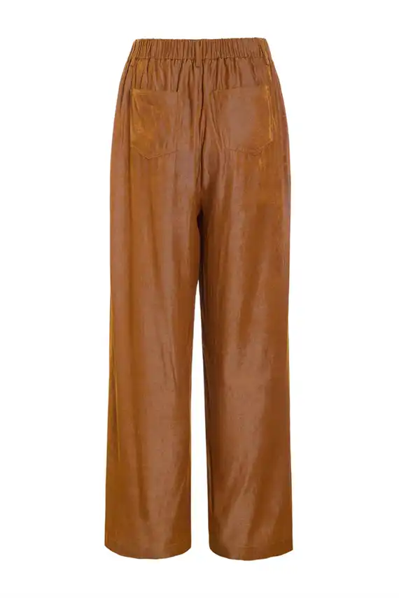 Hunkøn - Andy Bukser - Brown