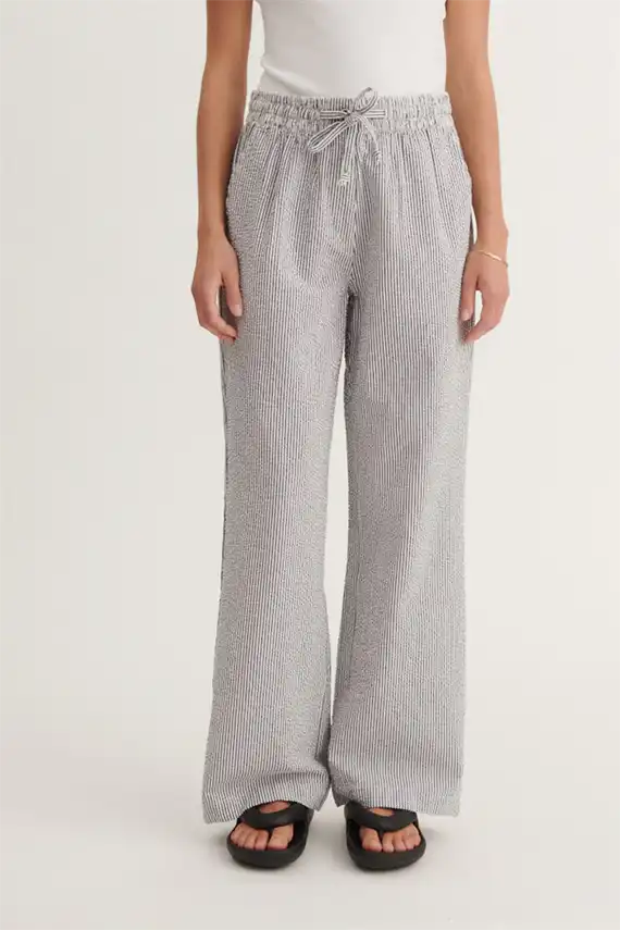Basic Apparel - Asta Bukser - Bright White/Sky Captain