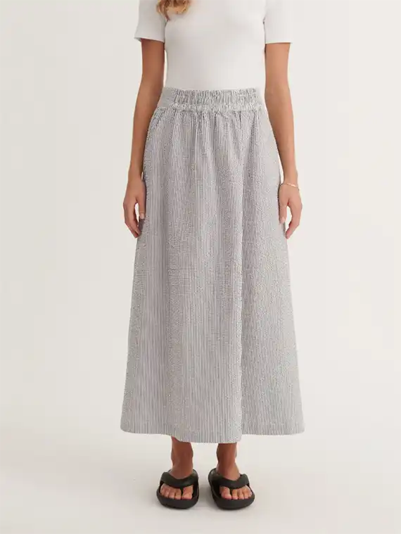 Basic Apparel - Asta Nederdel - Bright White / Sky Captain