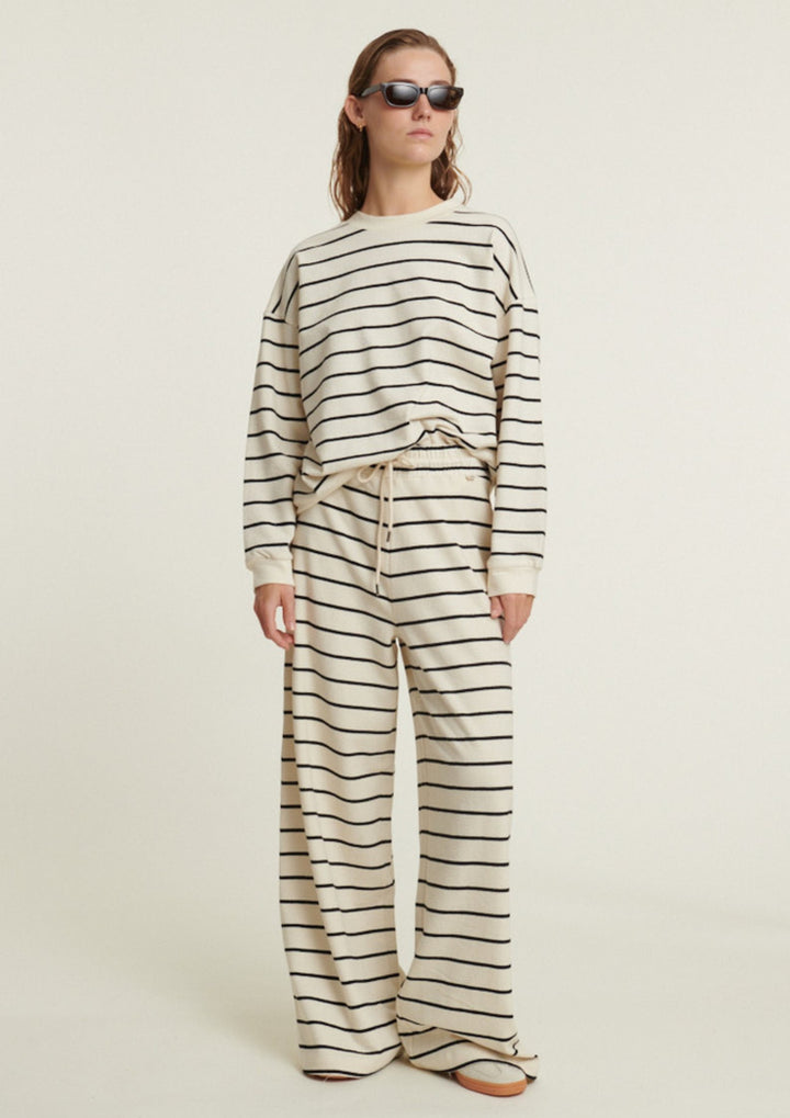 Basic Apparel - Anneli Oversized Tee LS Sweat - Birch/Black