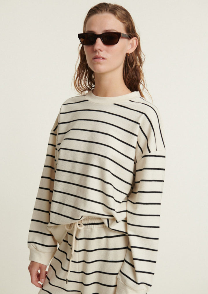 Basic Apparel - Anneli Oversized Tee LS Sweat - Birch/Black