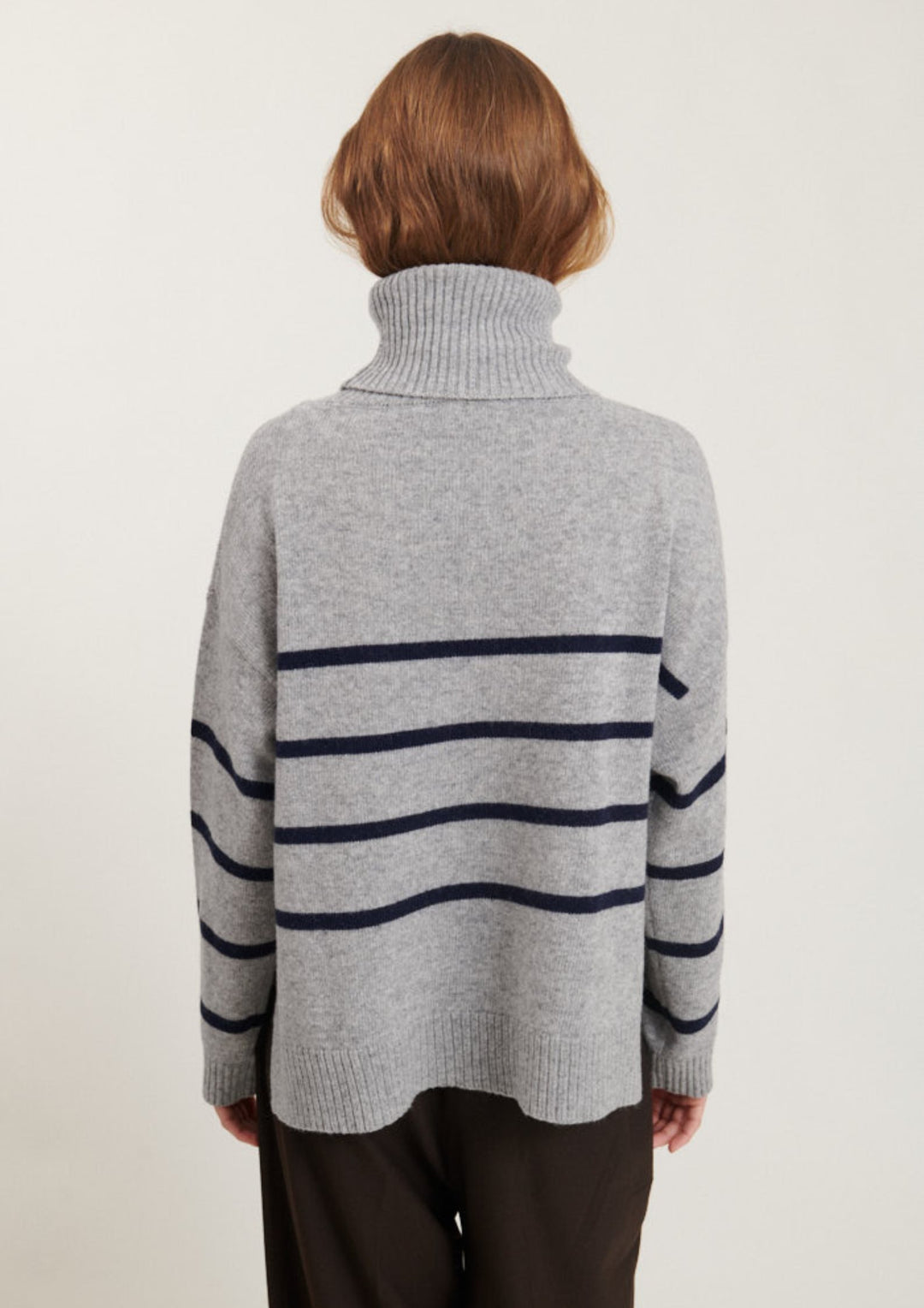 Basic Apparel - Lise Striped T-Neck - Striktrøje